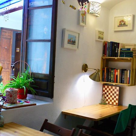 Backpacker Al-Katre Bed & Breakfast Kordoba Bagian luar foto