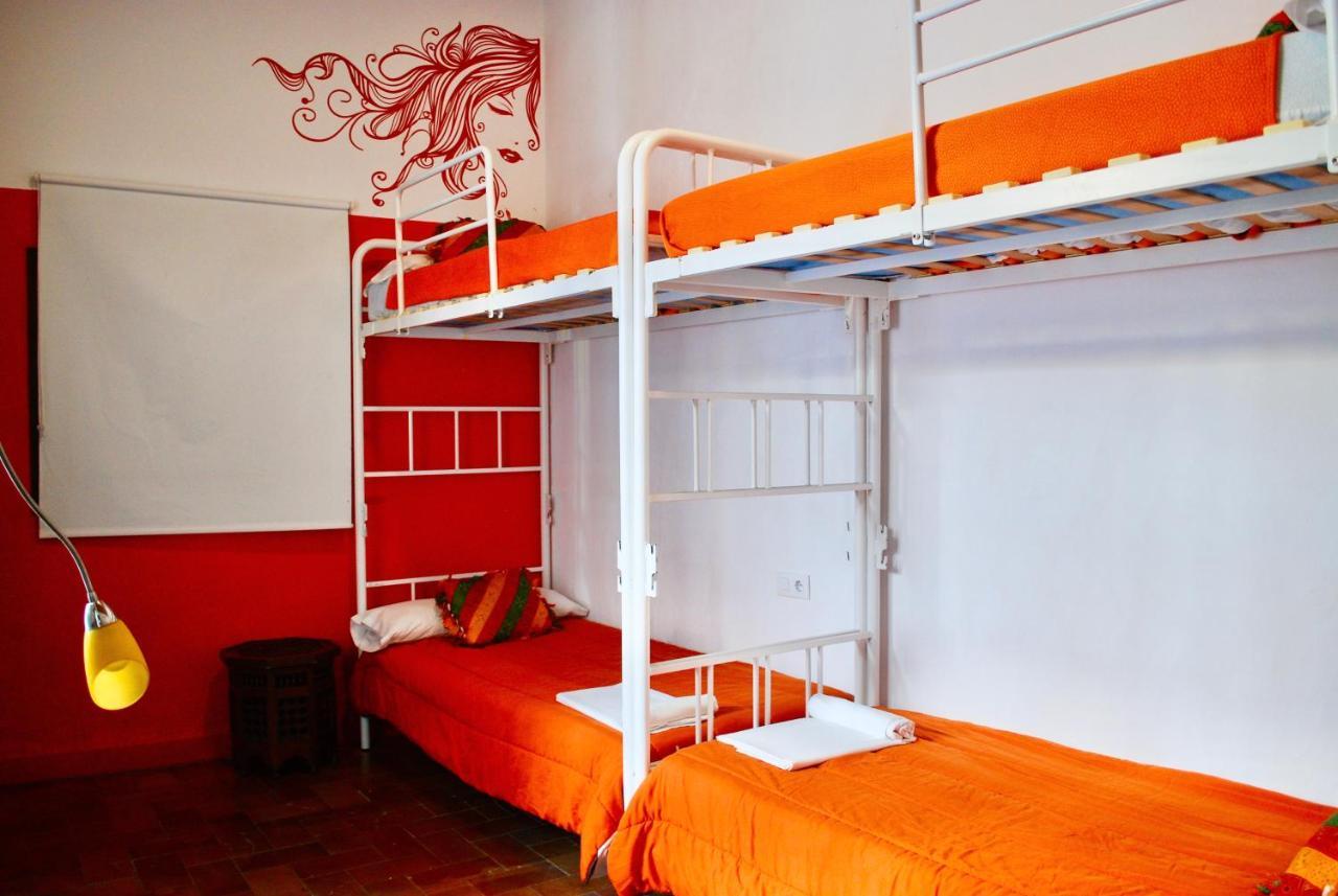 Backpacker Al-Katre Bed & Breakfast Kordoba Bagian luar foto