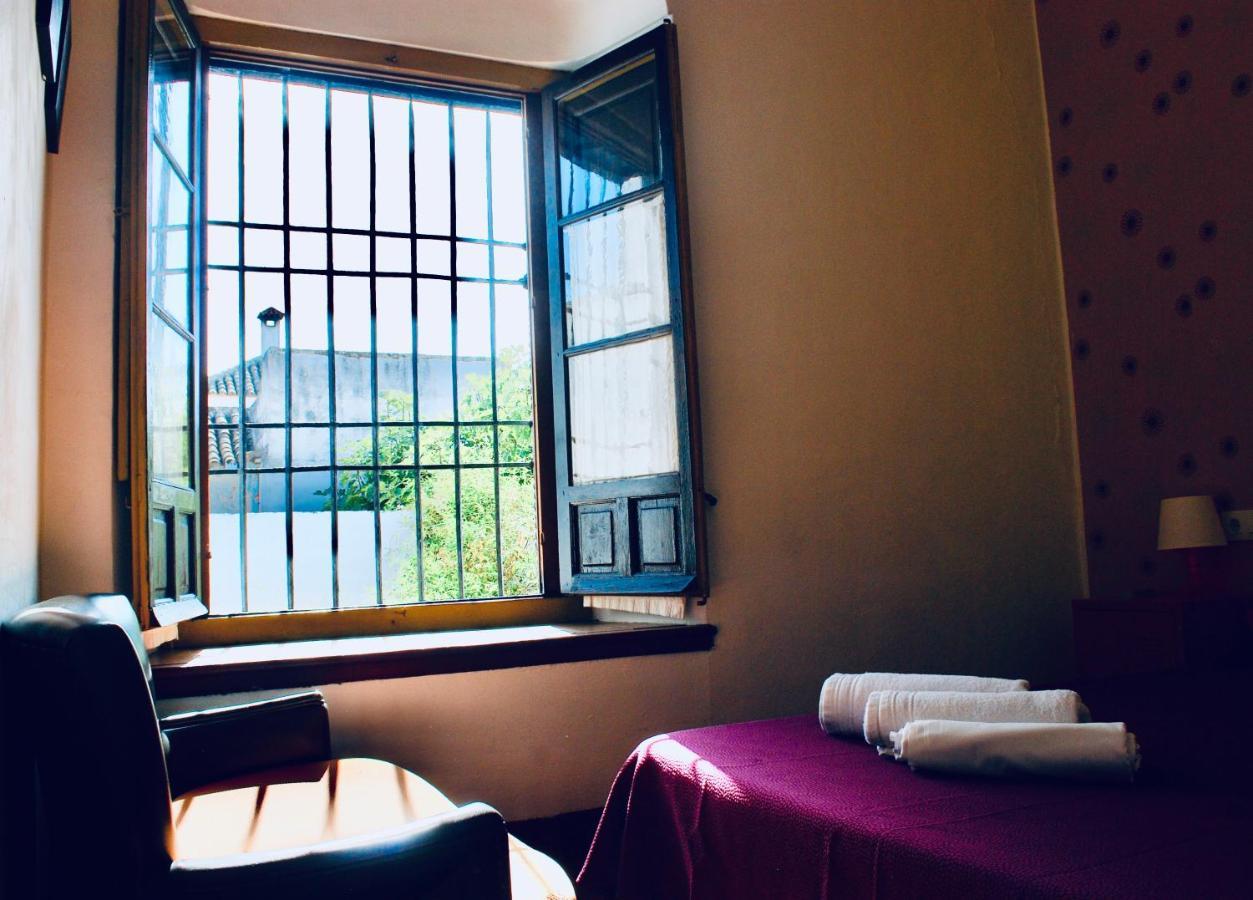 Backpacker Al-Katre Bed & Breakfast Kordoba Bagian luar foto