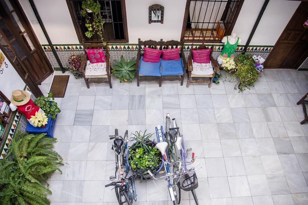 Backpacker Al-Katre Bed & Breakfast Kordoba Bagian luar foto
