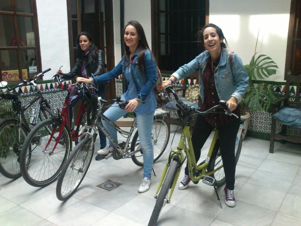 Backpacker Al-Katre Bed & Breakfast Kordoba Bagian luar foto